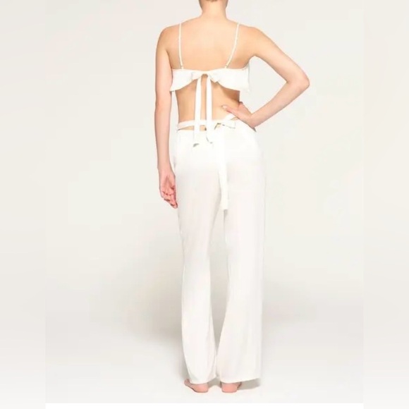 SKIMS Bridle Silk Straight Leg Pant and Silk Cami (M) in Marble - Picture 10 of 13
